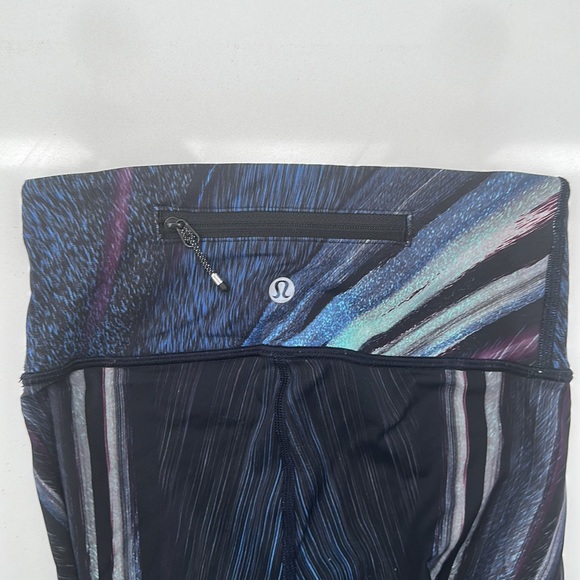 Lululemon tights size 2 - Picture 3 of 3